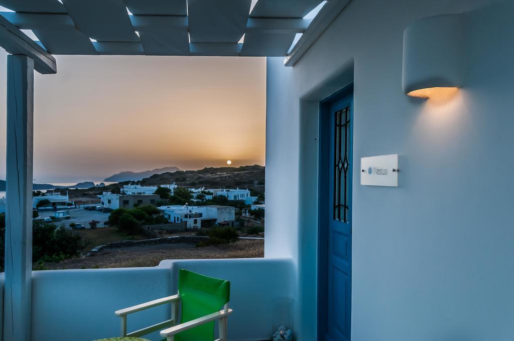 Eiriana Luxury Suites Plaka  Extérieur photo