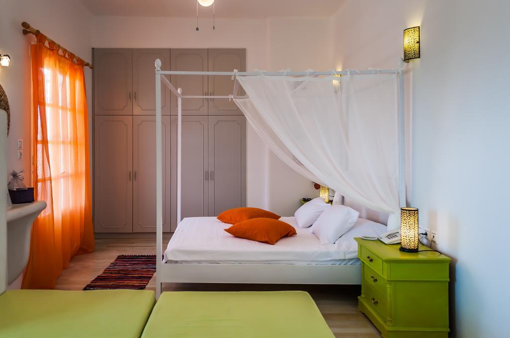Eiriana Luxury Suites Plaka  Extérieur photo